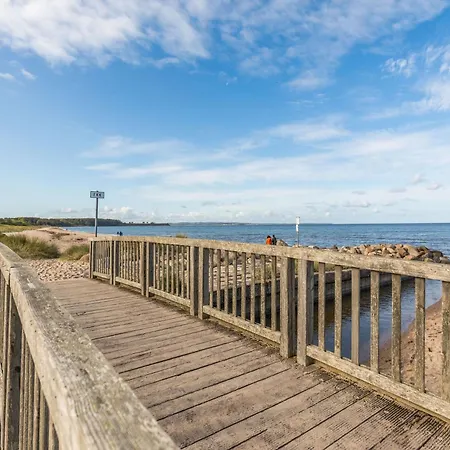 Gisela In Holzstein An Der Ostsee * Ольденбург-ин-Хольштайн