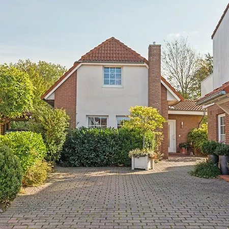 Holiday home Gisela In Holzstein An Der Ostsee Oldenburg in Holstein